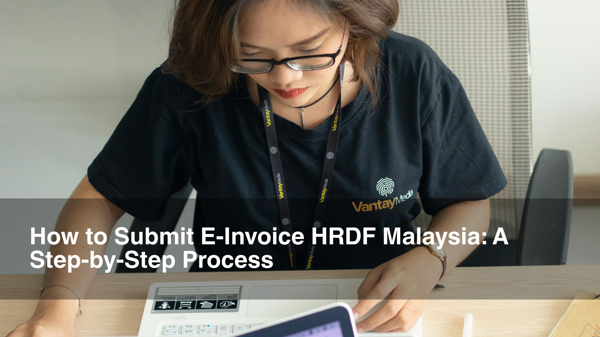 woman fills out her einvoice form on beige table